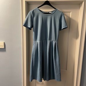 Blue LuLaRoe Amelia Dress 2XL with a pockets!